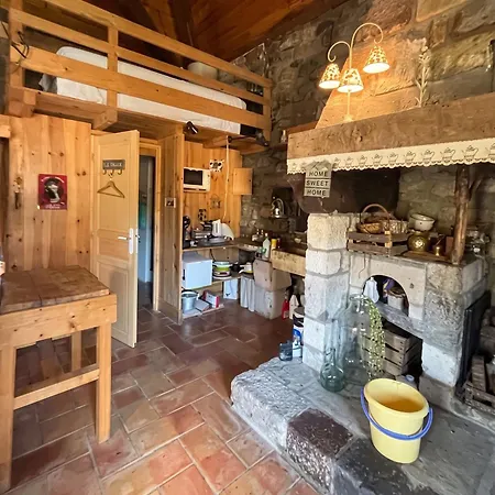 Maison Avec Balcon A Borne, 70 M², 5 Personnes Avec Jardin